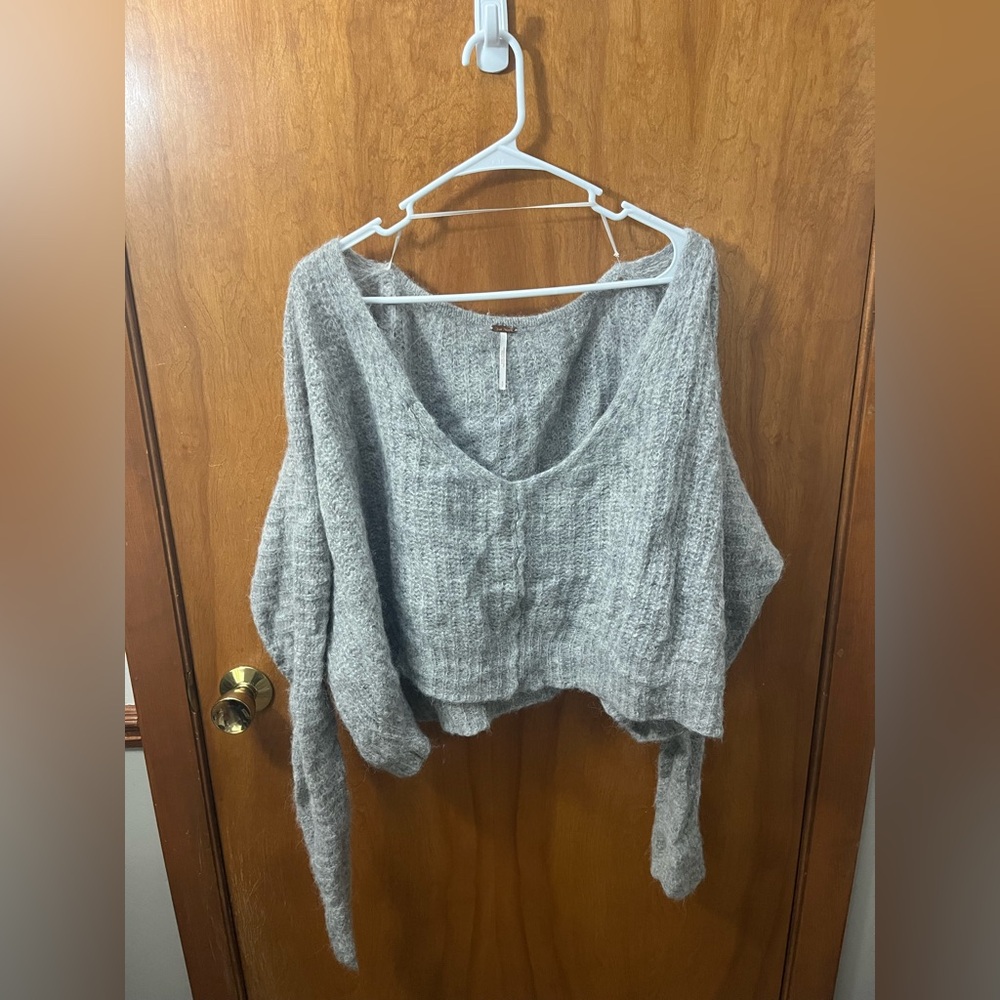 Free People Moonbeam Slouchy Ribbed Knit Long Sleeve V-Neck Sweater